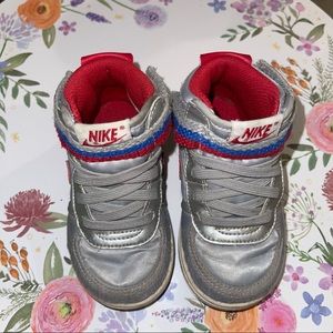 Nike shoes kids size 6C